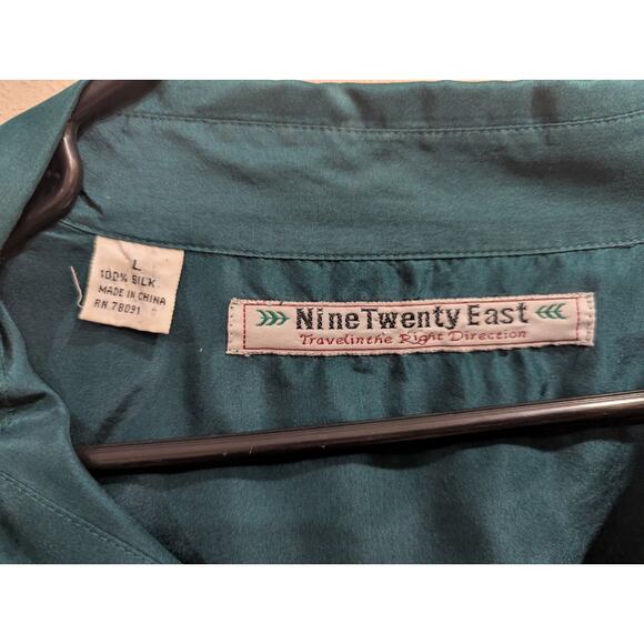 100% silk long sleeve women's collared button up dress shirt by Nine Twenty East - Picture 2 of 9